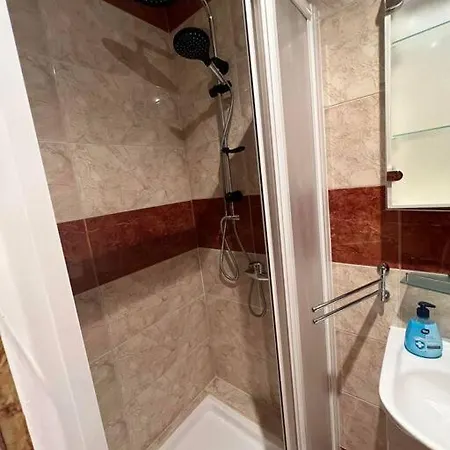 Апартамент Modern, Self Contained, *